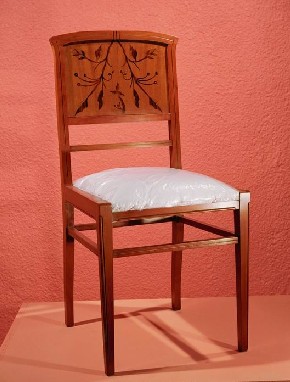 FUSTA DE FREIXE AMB ESPATLLER DE MARQUETERIA.