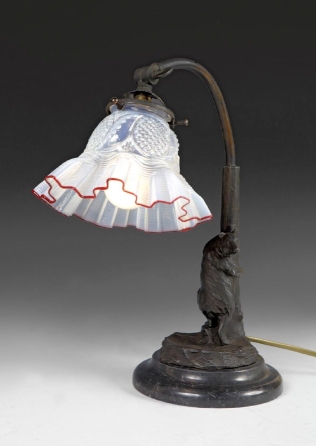 LÀMPADA DE SOBRETAULA. c.1900-05.