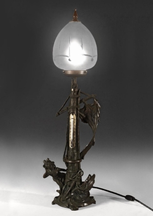 LÀMPADA DE SOBRETAULA AMB TERMÒMETRE. c.1900.