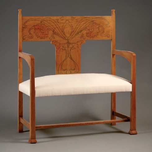 BANQUETA DE REBEDOR . JOAN BUSQUETS I JANÉ c.1904 - 1905 (106 x 89 x 44 cm).